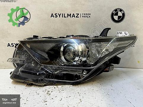Toyota Auris Sol Ön Far çıkma parça