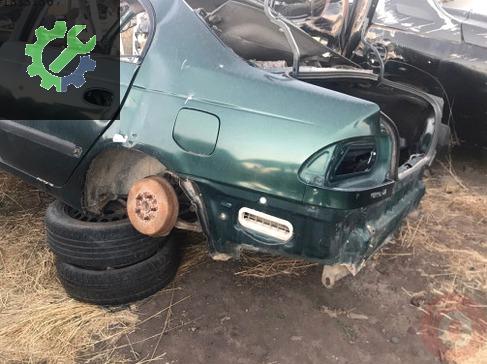 Toyota Avensis Sol Arka Çamurluk çıkma parça