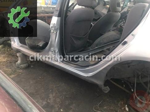 Toyota Avensis Biyel çıkma parça