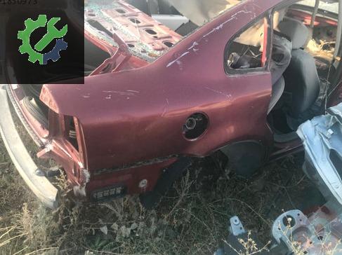 Volkswagen Passat Sağ Arka Çamurluk çıkma parça