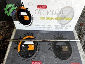 B5 Passat Sağ ön Cam Sıyırıcı Fitil Orjinal Çıkma