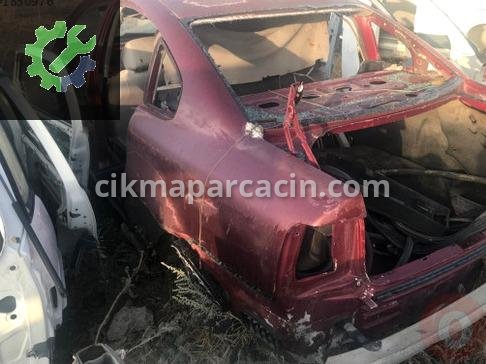 Volkswagen Passat Sol Arka Çamurluk çıkma parça