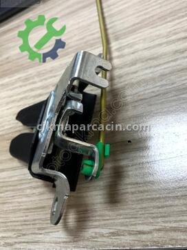 Toyota Corolla Bagaj Kilidi 64610-12310 çıkma parça