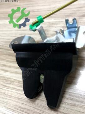 Toyota Corolla Bagaj Kilidi 64610-12310 çıkma parça