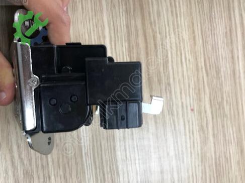 Hyundai i20 Bagaj Kilidi 81230-1J500 çıkma parça