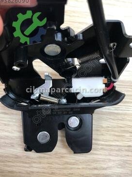 Mazda 3 Bagaj Kilidi B33D-56-820-M çıkma parça