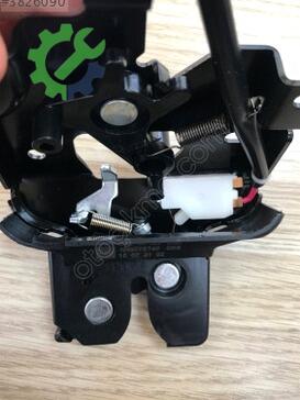 Mazda 3 Bagaj Kilidi B33D-56-820-M çıkma parça
