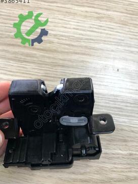 Nissan Qashqai Bagaj Kilidi 90502-ED00A çıkma parça