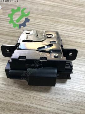 Nissan Qashqai Bagaj Kilidi 90502-ED00A çıkma parça
