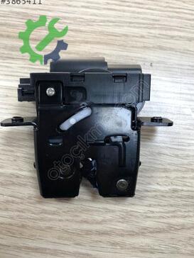 Nissan Qashqai Bagaj Kilidi 90502-ED00A çıkma parça