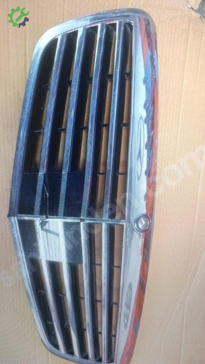 Mercedes-Benz S Serisi Ön Panjur çıkma parça