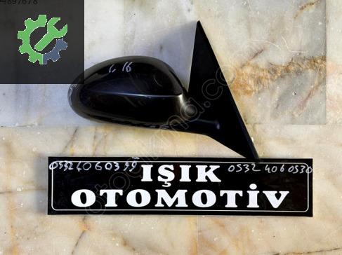 BMW 1 Serisi Sağ Dış Ayna çıkma parça