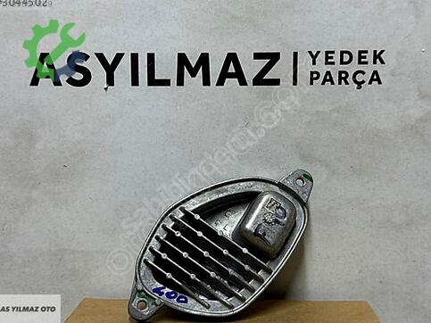 BMW 1 Serisi Far Beyni çıkma parça