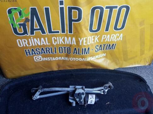 BMW 1 Serisi Cam Motoru çıkma parça