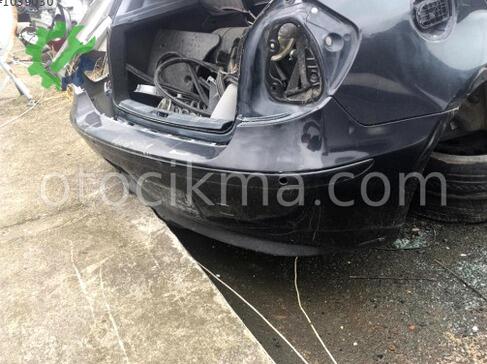 BMW 1 Serisi Arka Tampon çıkma parça