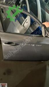Çıkma Sağ Ön Kapı — BMW 1 Serisi (E87)