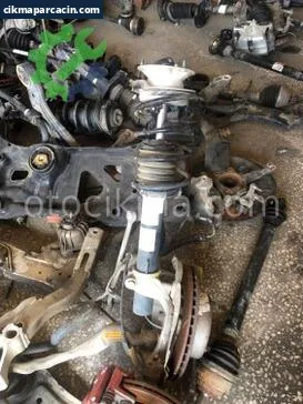 BMW 1 Serisi Sol Ön Taşıyıcı çıkma parça