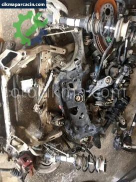BMW 1 Serisi Ön Taşıyıcı çıkma parça