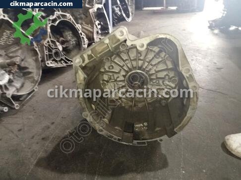 BMW 1 Serisi Şanzıman Komple çıkma parça