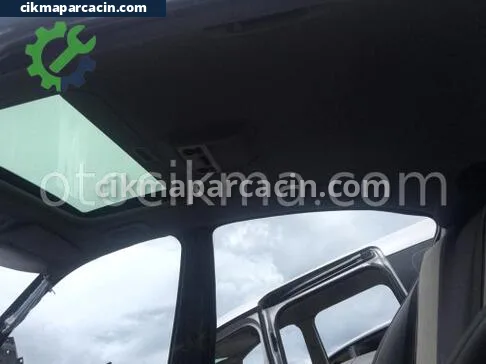 BMW 1 Serisi Tavan Döşemesi çıkma parça
