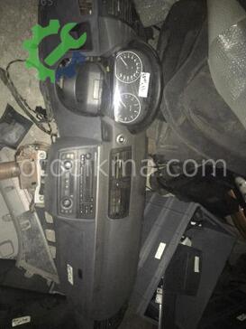 BMW 1 Serisi Torpido Kapağı çıkma parça