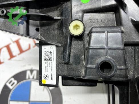 BMW 1 Serisi Sağ Ön Far çıkma parça