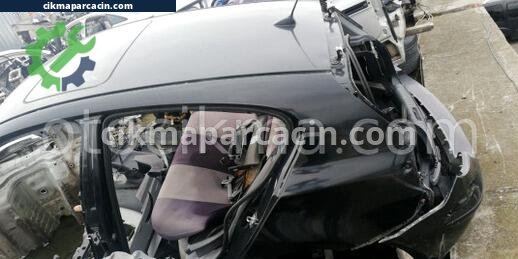 BMW 3 Serisi Sol Arka Çamurluk çıkma parça