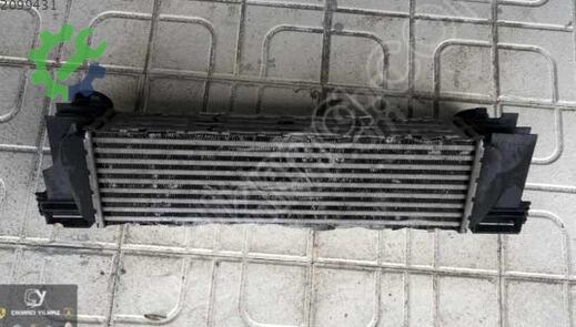 BMW 3 Serisi Intercooler Radyatörü çıkma parça