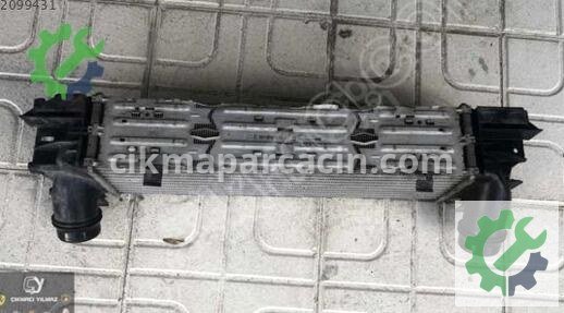 BMW 3 Serisi Intercooler Radyatörü 17517618809 çıkma parça