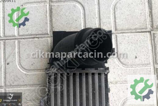 BMW 3 Serisi Intercooler Radyatörü 17517618809 çıkma parça