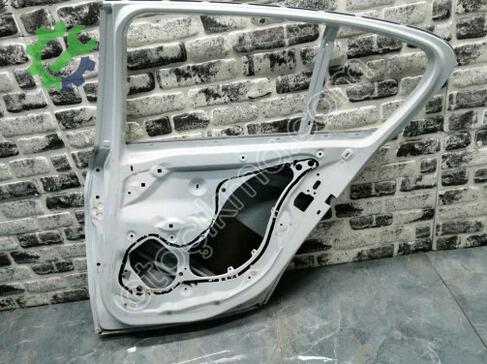 BMW 1 Serisi Sağ Arka Kapı 1SERISI çıkma parça