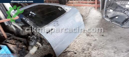 BMW 3 Serisi Sağ Ön Kapı çıkma parça