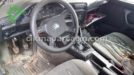 BMW 3 Serisi Torpido çıkma parça