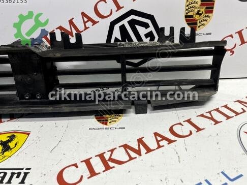 BMW 3 Serisi Ön Panjur 3SERISI çıkma parça
