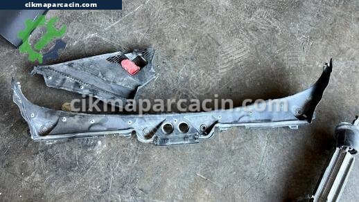 BMW 4 Serisi Cam çıkma parça