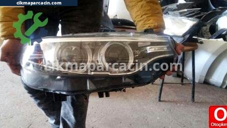 BMW 4 Serisi Sağ Ön Far çıkma parça