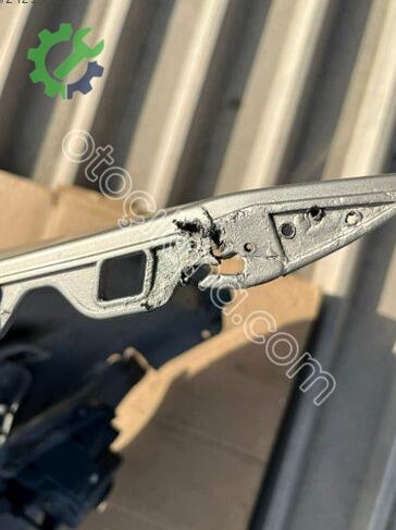 BMW 5 Serisi Ön Tampon 51117178076 çıkma parça