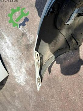 BMW 5 Serisi Ön Tampon 51117332677 çıkma parça