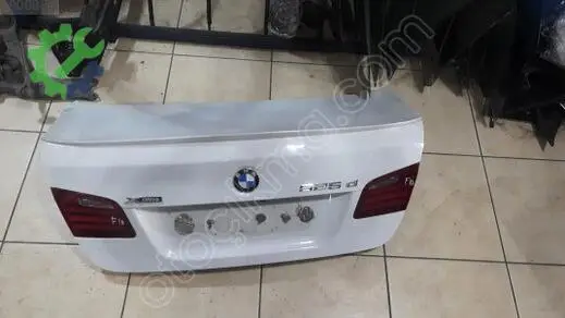 BMW 5 Serisi Bagaj çıkma parça