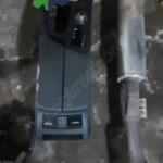 BMW 5 Serisi (F10) 2025 Ön Orta Konsol Çıkma