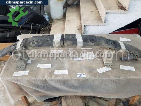 BMW 5 Serisi Ön Tampon Demiri çıkma parça