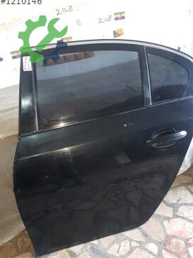 BMW 5 Serisi Sol Arka Kapı çıkma parça