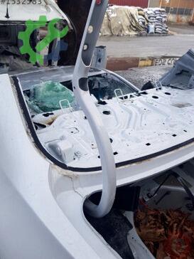 BMW 5 Serisi Kapı Menteşesi çıkma parça