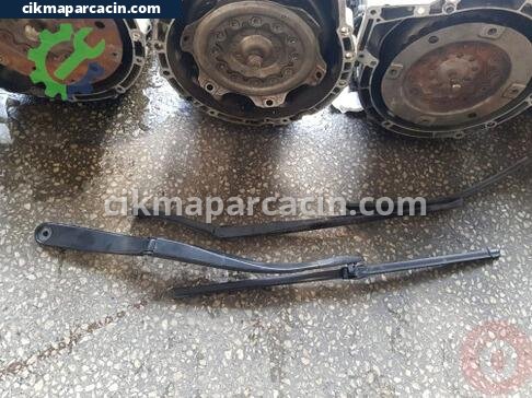 BMW 5 Serisi Silecek Kolu çıkma parça