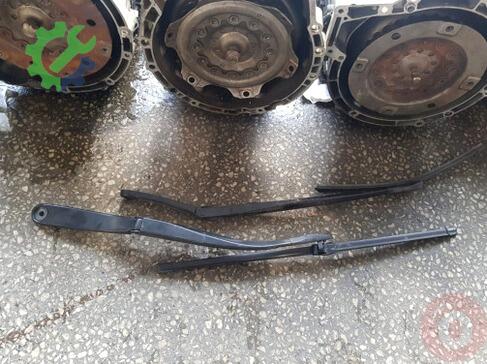 BMW 5 Serisi Silecek Kolu çıkma parça