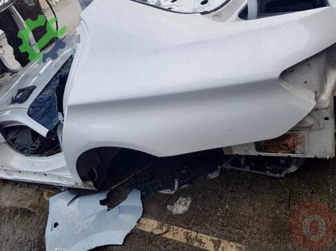 BMW 5 Serisi Sol Arka Çamurluk çıkma parça