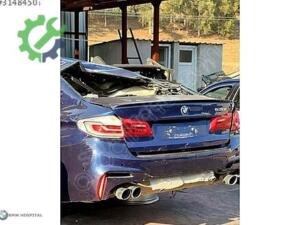 bmw 5.30 i stop lambası