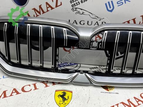 BMW 5 Serisi Ön Panjur 8084683 çıkma parça