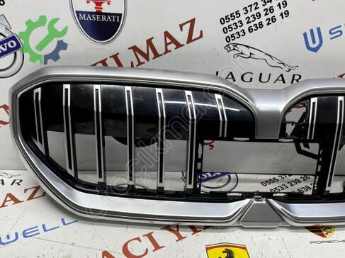 BMW 5 Serisi Ön Panjur 8084683 çıkma parça