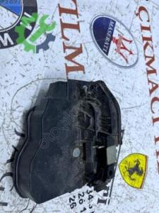 Bmw 5serisi f10 3serisi f30 sol ön kapı kilidi